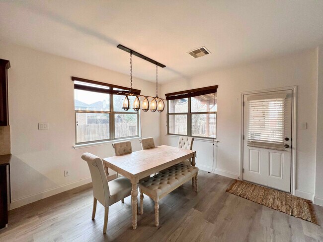 Foto del edificio - 4307 Adagio Pl