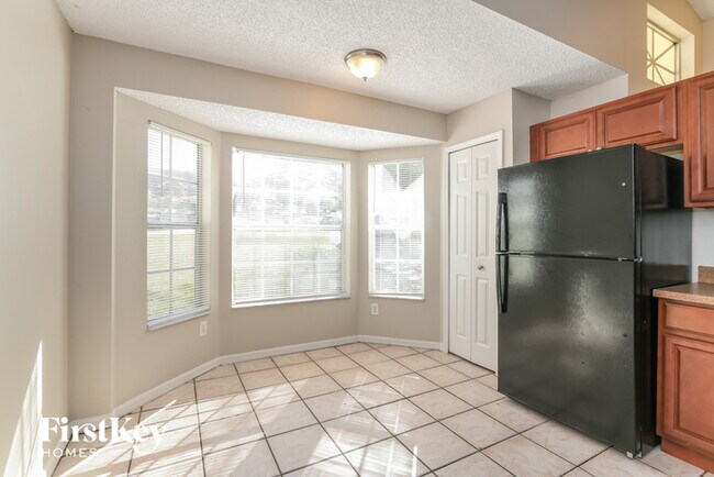 Building Photo - 7451 Little Pond Ct