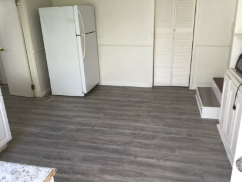 Foto principal - 20957 Community St