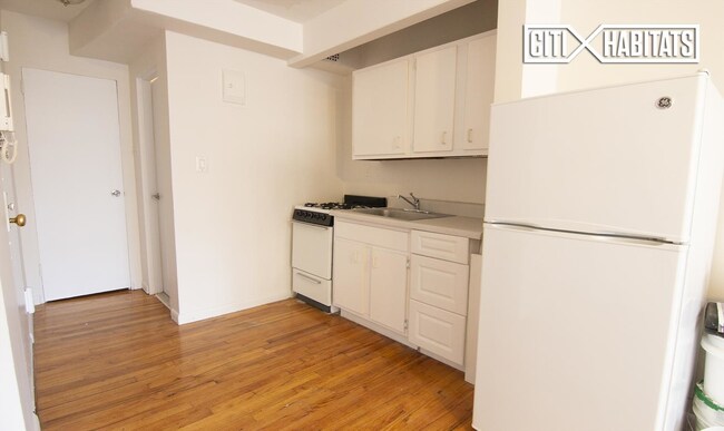 Foto del edificio - 530 W 30th St