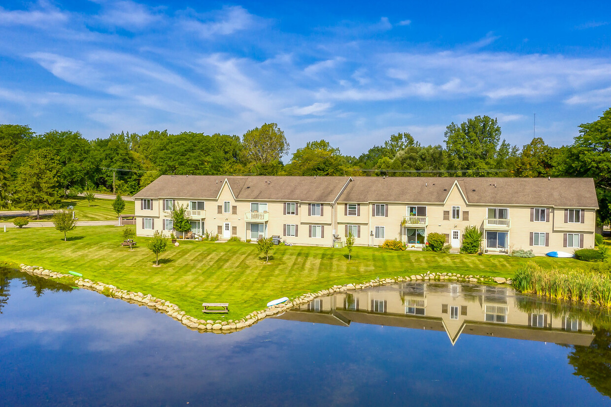 Primary Photo - Lake of the Hills Apartment Homes