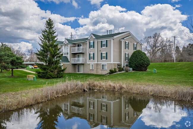 Building Photo - Tammany on the Ponds Apartments