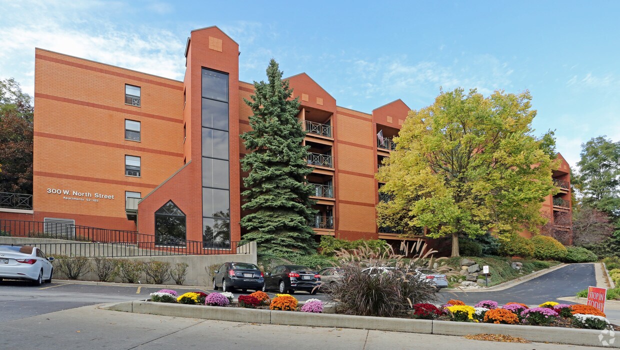 Mountain Village Apartments Waukesha, WI