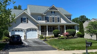 Building Photo - 3325 Dondis Creek Dr