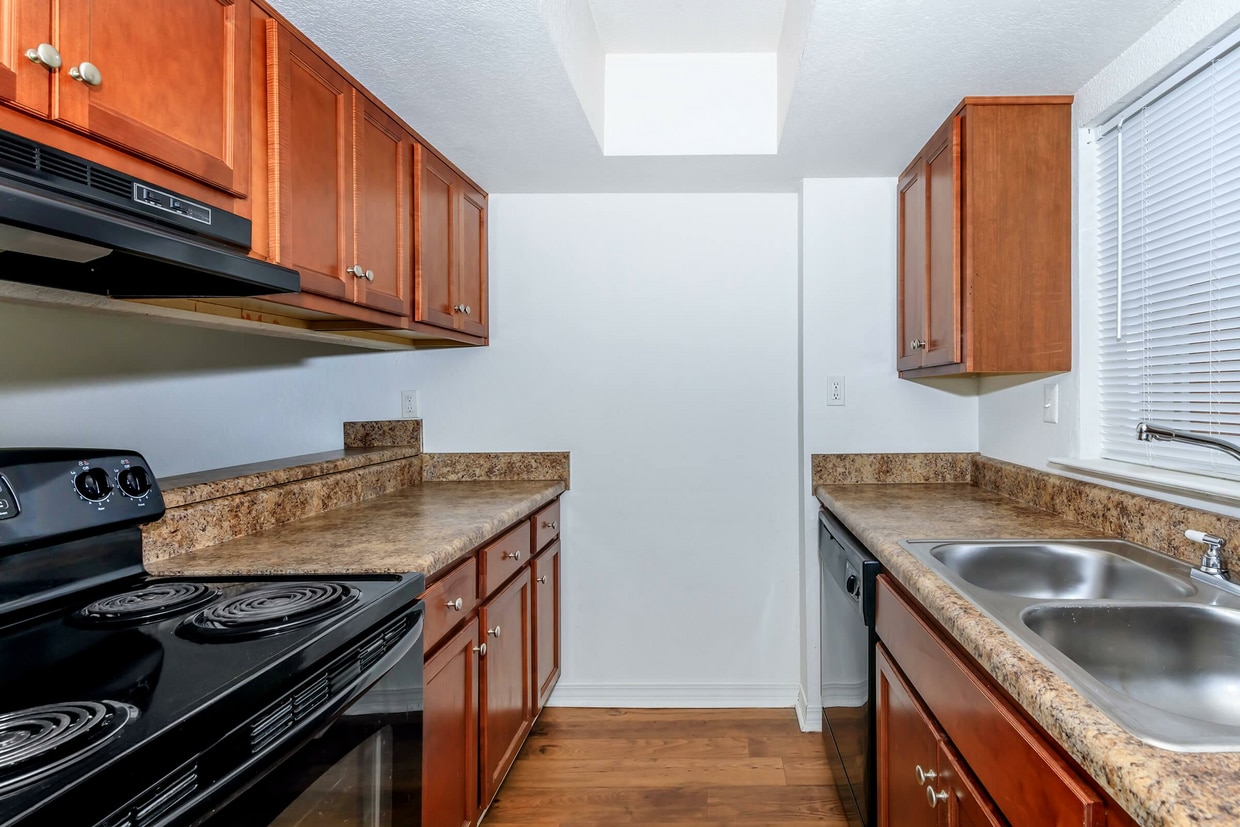 The Flats at Ninth Avenue 7601 N 9th Ave Pensacola, FL Apartments