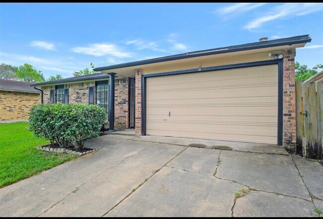 Foto del edificio - 5007 Ridgecreek Dr