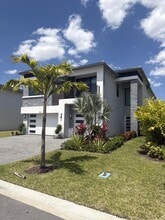 Building Photo - 20314 Somerset Hls Dr