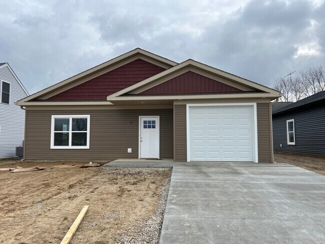 Building Photo - 07 Longbranch Dr