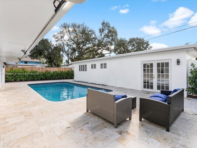 Building Photo - 5 br, 3 bath House - 6340 Coolidge St # 0 1
