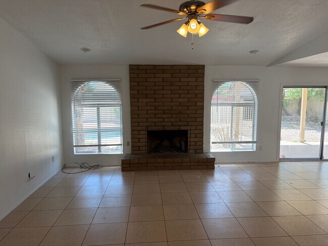 Building Photo - Enjoy Arizona living at its best in this updated 3-bedroom, 2-bath home with a private pool!