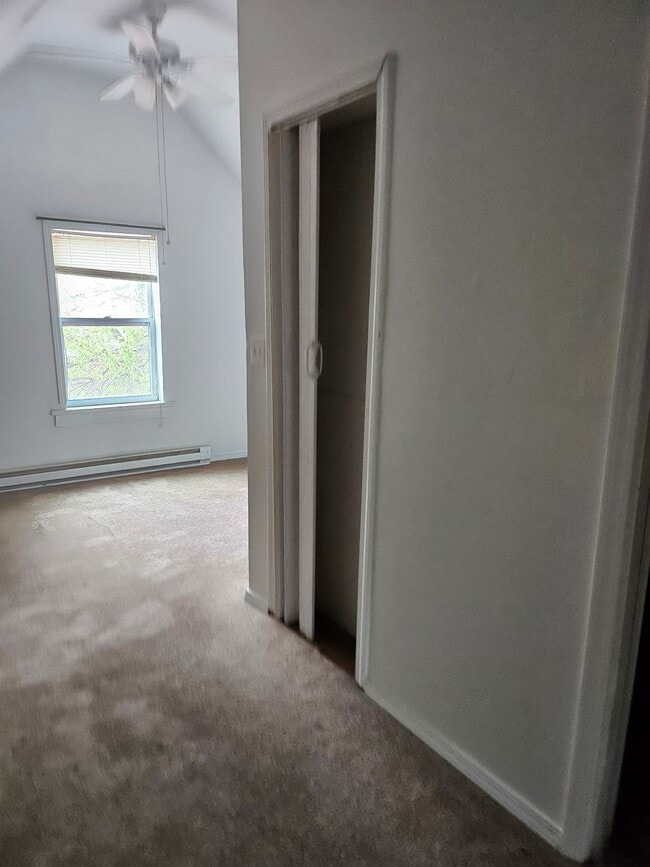 Photo - 15448 Calcutta Ave Apartment