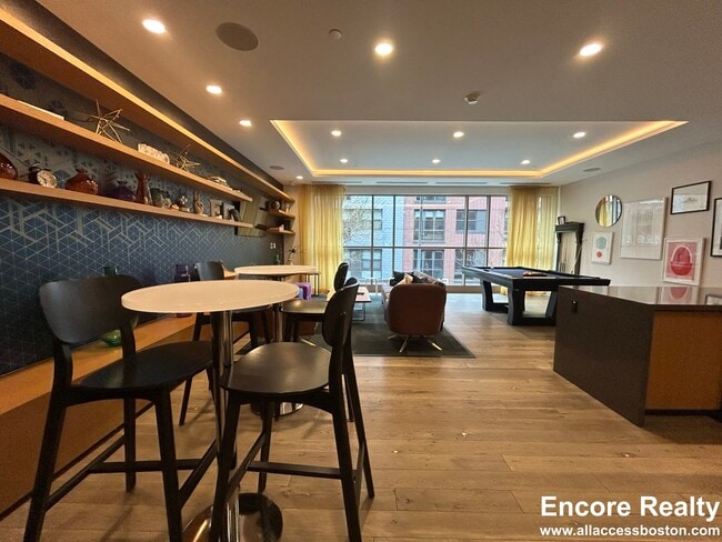 Building Photo - 65 Brainerd Rd