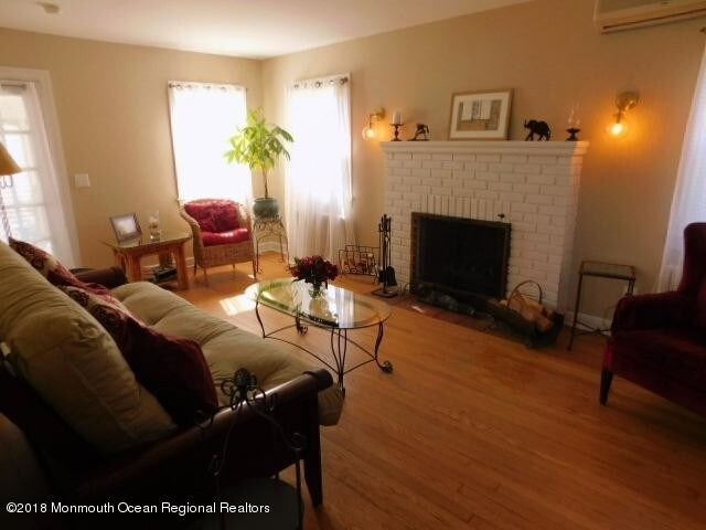 Foto del edificio - 99 River Ct