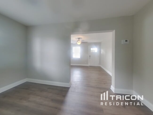 Foto del edificio - 3300 Maygreen Ave