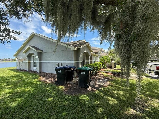 Foto del edificio - 13531 Summerton Dr