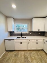 Building Photo - 1234 Belmont Terrace