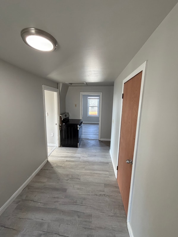 Building Photo - 19 Russell St