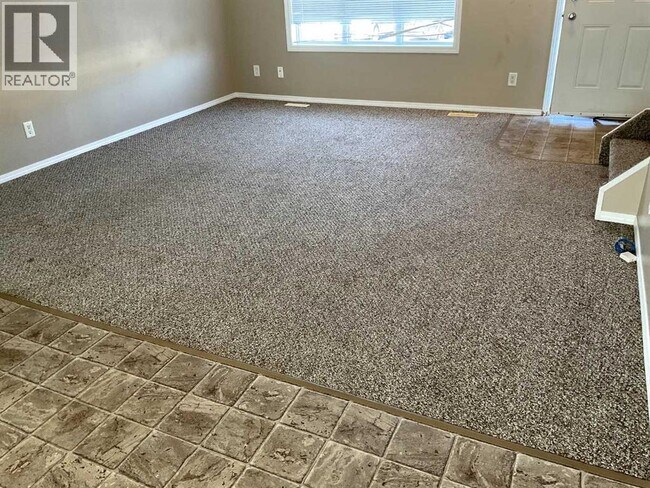 Photo du bâtiment - 1811-1849 49 Ave