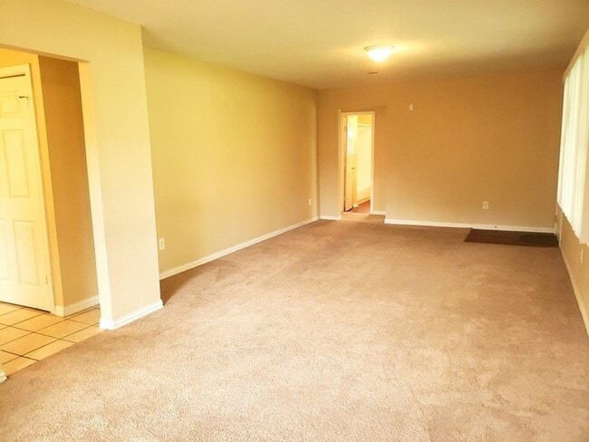 Foto del edificio - 3758 Denton Hwy