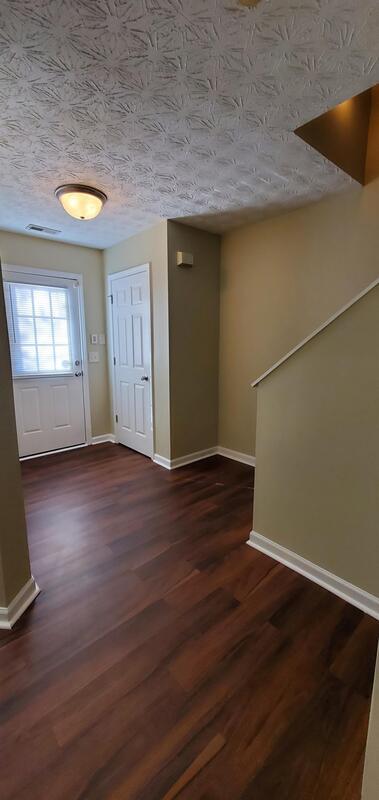 Building Photo - 2452 Piering Dr