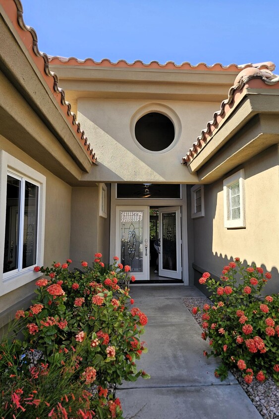Foto principal - 78622 Waterfall Dr