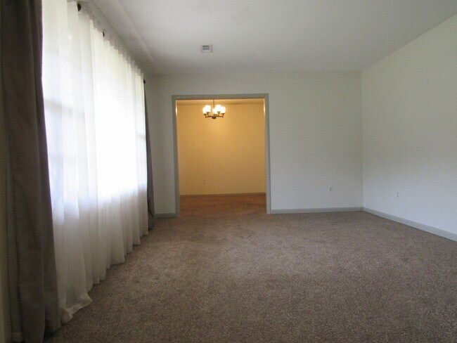 Foto del edificio - Available January!