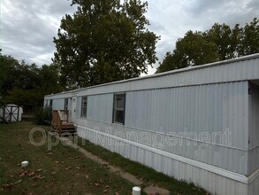 Building Photo - 2710 N Farm Rd 137