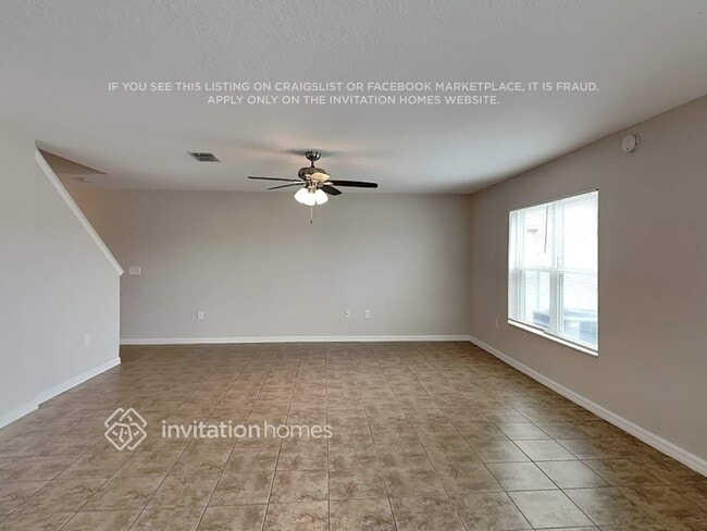 Building Photo - 10420 Laguna Plains Dr