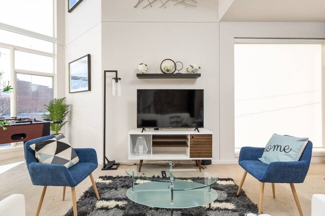 Building Photo - 890 Massachusetts Ave