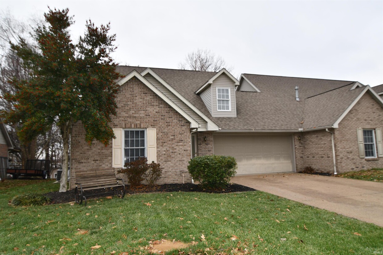 Foto principal - 8189 Covington Ct