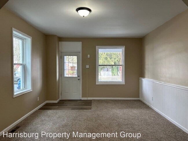 Building Photo - 3 br, 1 bath House - 619 Lucknow Rd