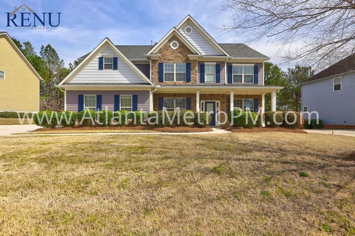 Primary Photo - Now Available! 5 bedroom 3 baths