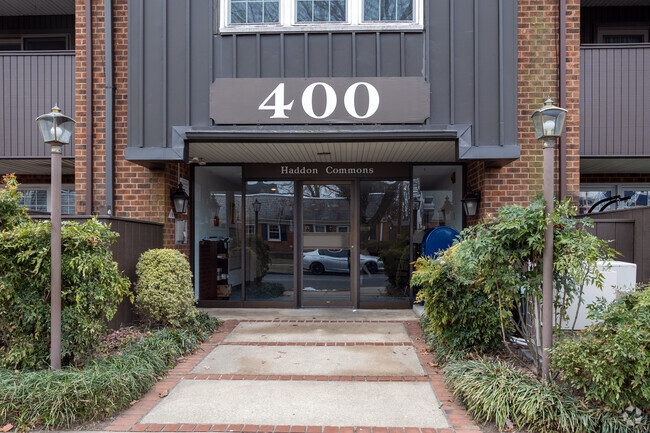 Entrance - Haddonfield Commons Condominiums