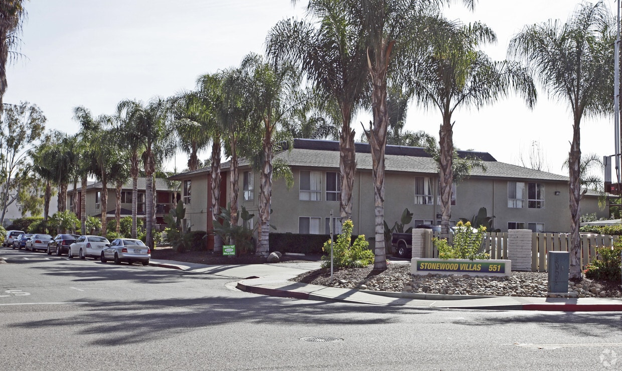 Primary Photo - Stonewood Villas