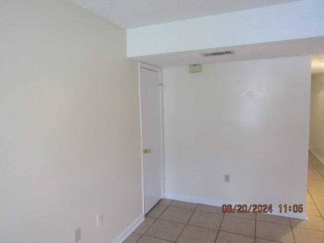 Foto del edificio - 705 Terrance Ct