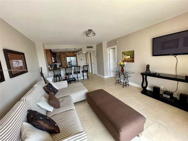 Building Photo - 20301 W Country Club Dr