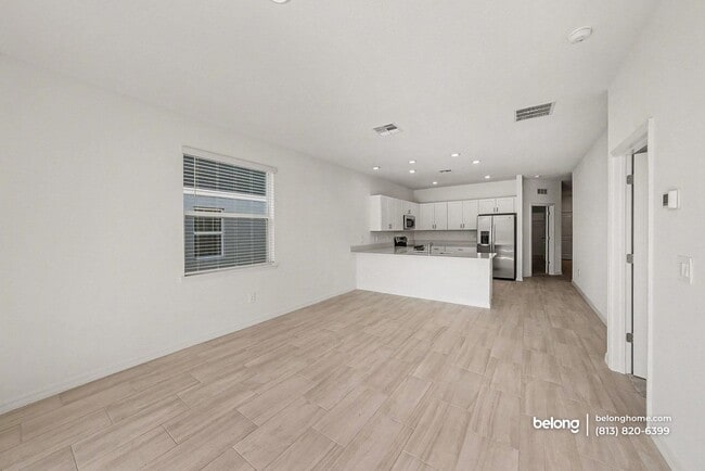 Foto del edificio - 18228 Pleasantview Blvd