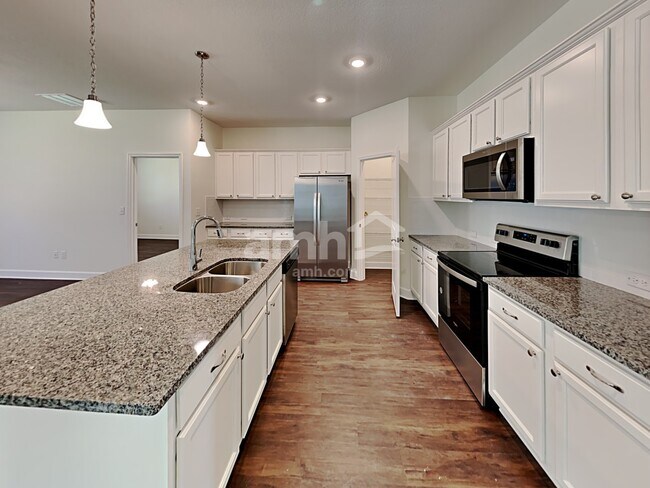Foto del edificio - 33841 Night Lily Dr