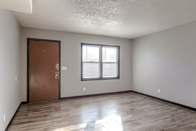 Building Photo - 538 N 24th St