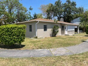 Building Photo - 8000 NE 8th Ct