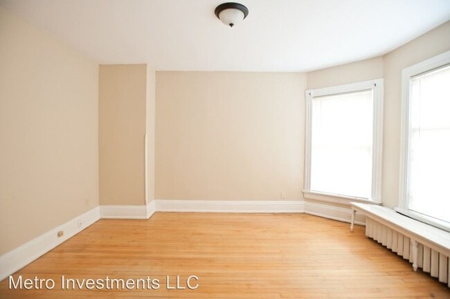 Building Photo - 2214 E Ivanhoe Pl
