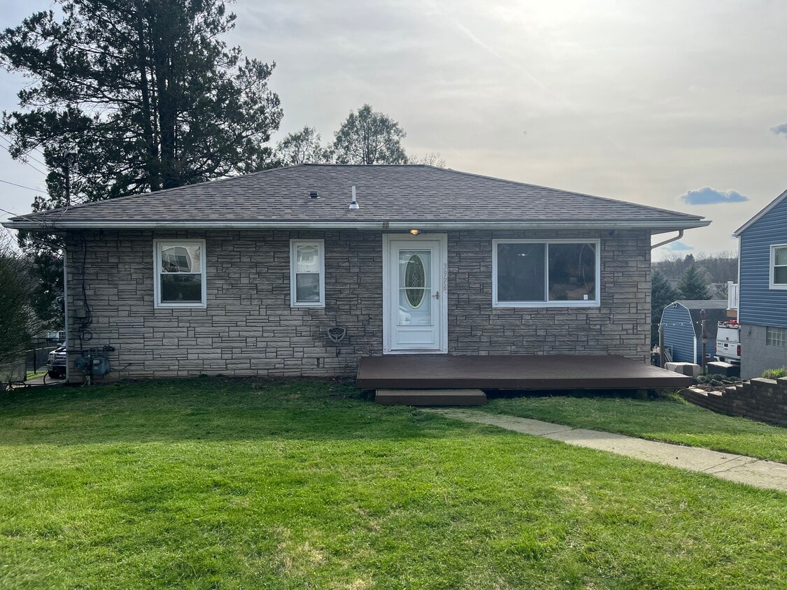 3976 Hazelwood Dr, Monroeville, PA 15146 House Rental in Monroeville