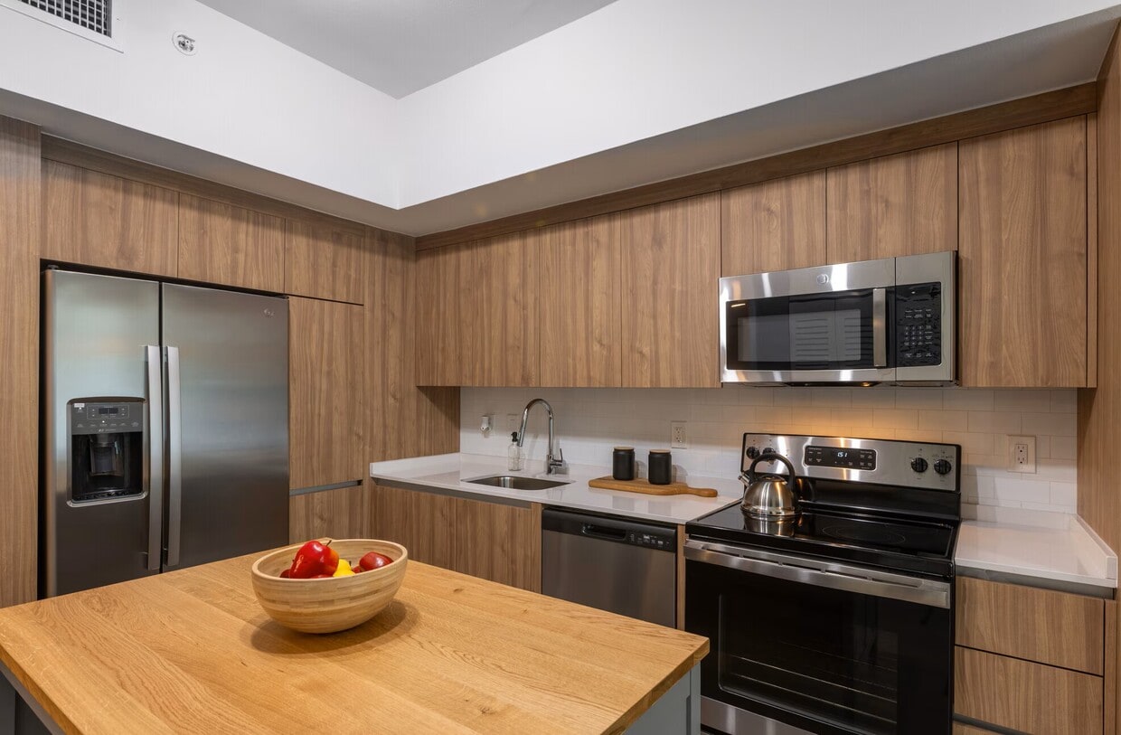 Foto principal - 295 NW 157th St