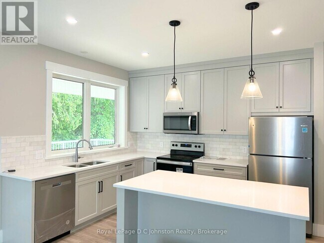 Photo du bâtiment - 1 S Rankin St