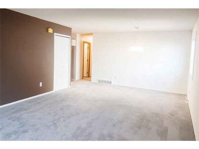 Foto del edificio - 9 Heights Rd NE