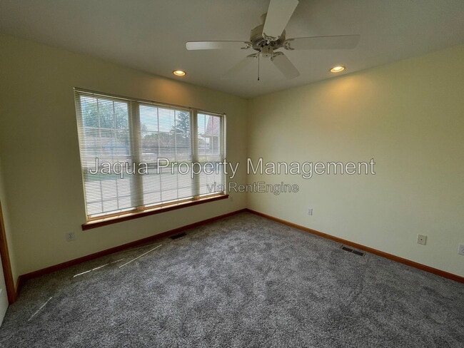 Building Photo - 6228 Cross Bend Ct
