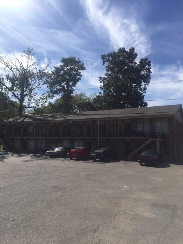 Primary Photo - 7720 Madrid Ave