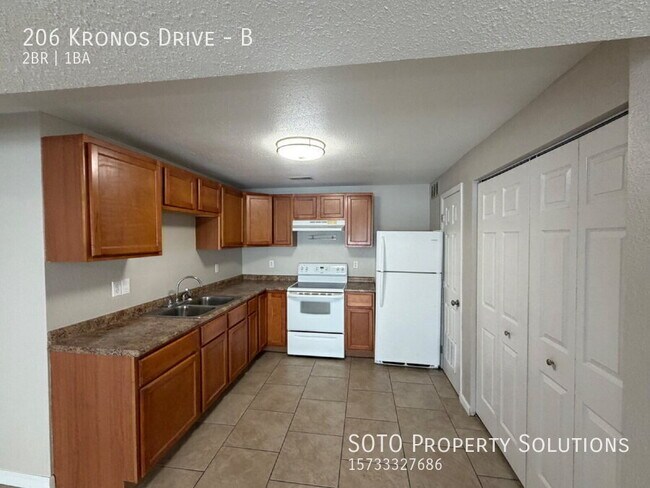Foto del edificio - 206 Kronos Dr