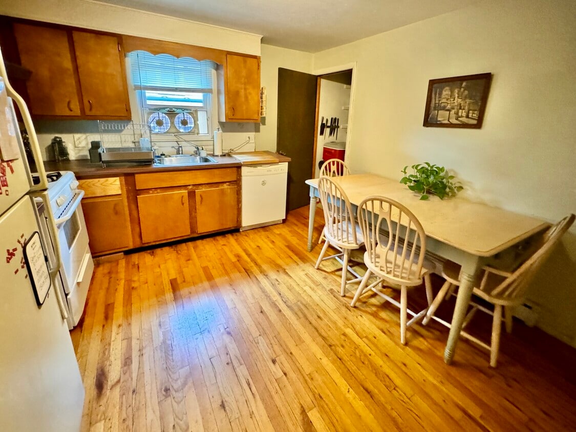 *Pictures are representative samples of the advertised unit. In some cases, the actual units you tou - 64 Ridgemont St