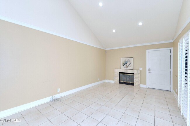 Building Photo - 5368 Rainwood St